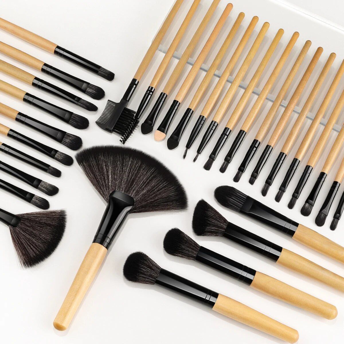 32-Piece Natural Hair Makeup Brush Set with Premium Wooden Handles
